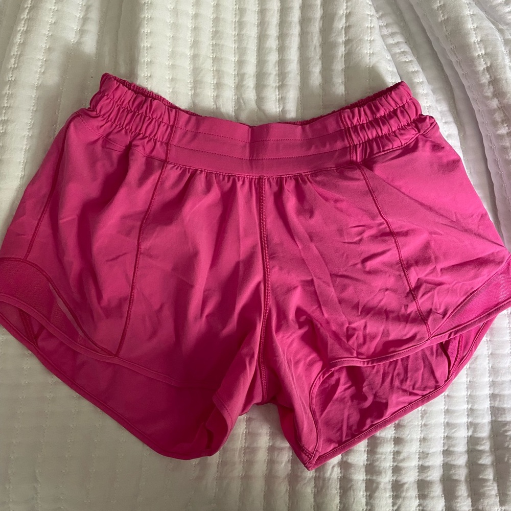 Hot pink lululemon hotty hot shorts